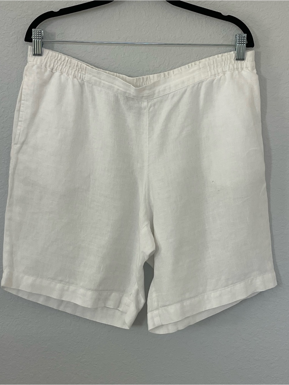 J.Jill Women’s M Petite White 100% Linen Pull On Shorts Elastic Waist